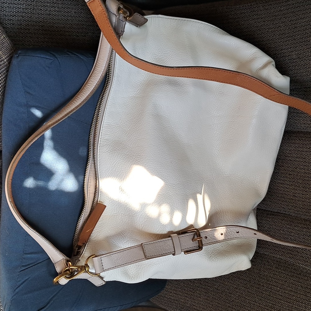Fossil Purse - Picture 6 of 8